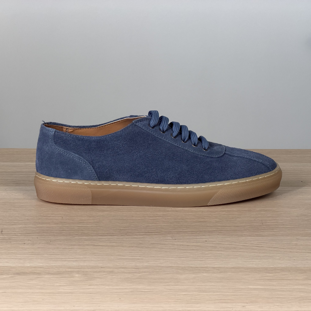 Sneakers basse in camoscio con fondo in caucciù - Jeans