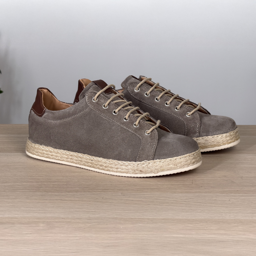 Sneakers in camoscio con fondo in corda - Tortora