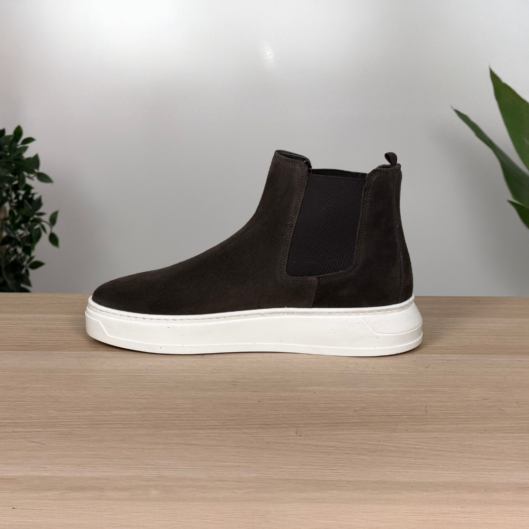 Stivaletto Chelsea suola bianca sagomata in pelle scamosciata - Testa di Moro