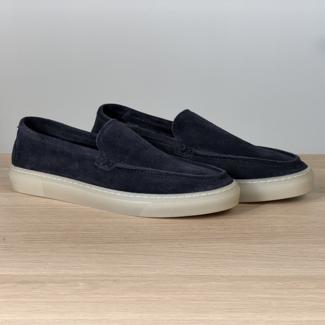 Mocassino con suola bassa in gomma trasparente - Camoscio Blu