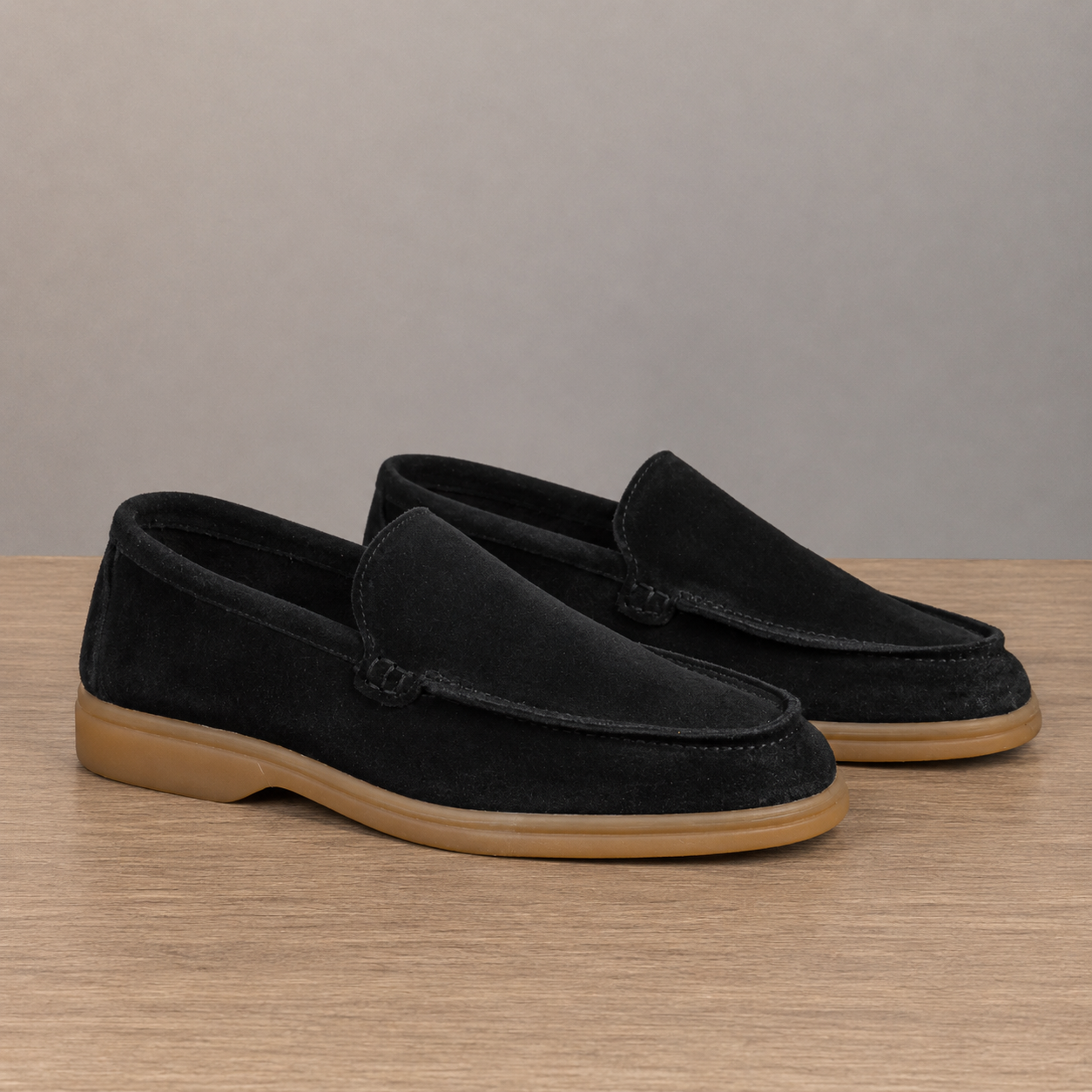 Mocassino con suola bassa in gomma - Camoscio Blu