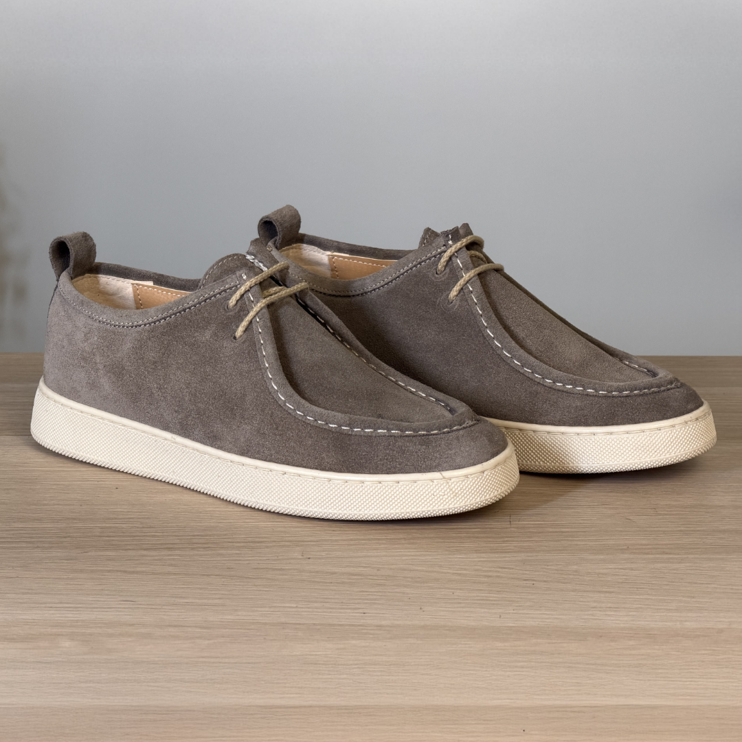 Mocassino stringato in camoscio - Tortora