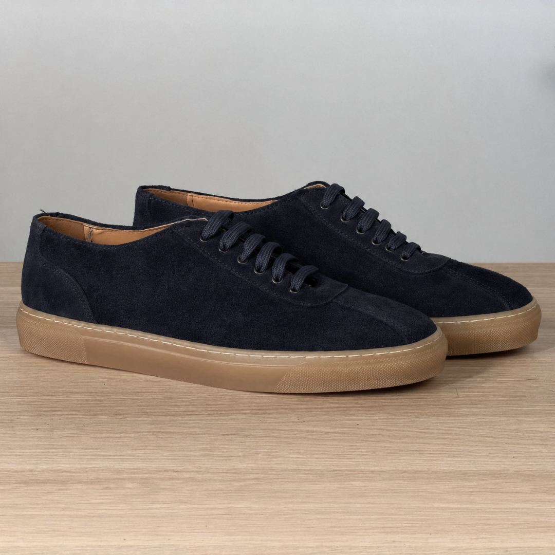 Sneakers basse in camoscio con fondo in caucciù - Blu