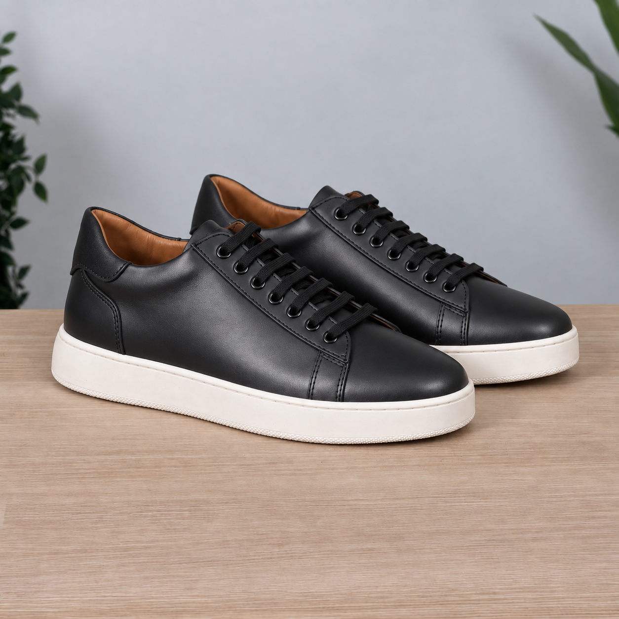 Sneakers in pelle suola bassa - Nero