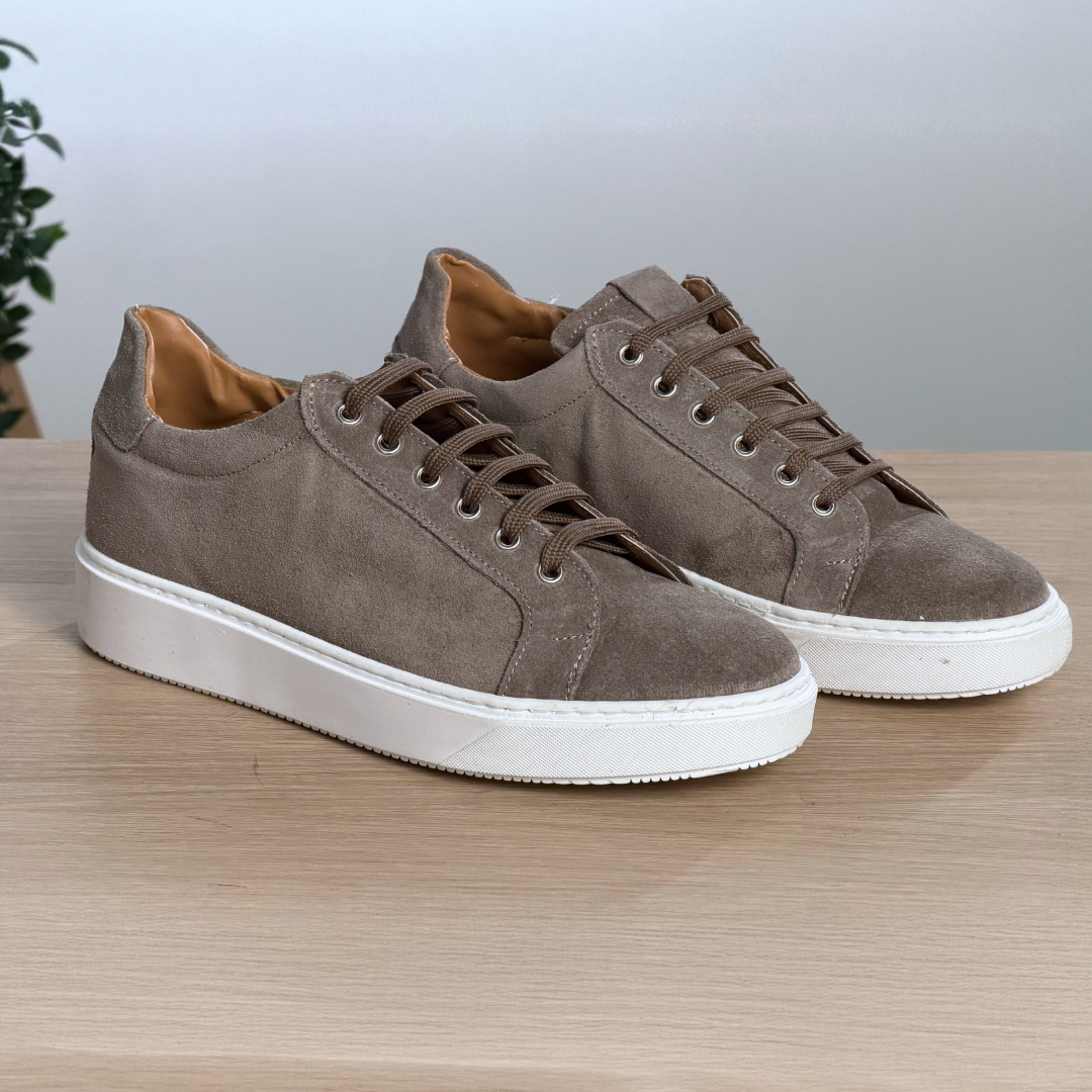 Sneakers in camoscio - Tortora