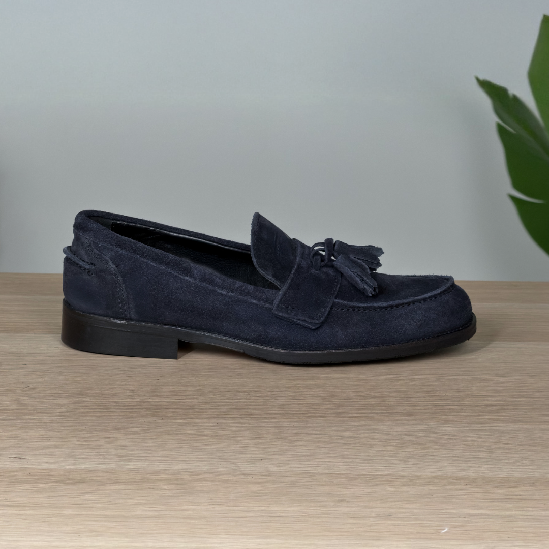 Mocassino classico in camoscio con nappine - Blu