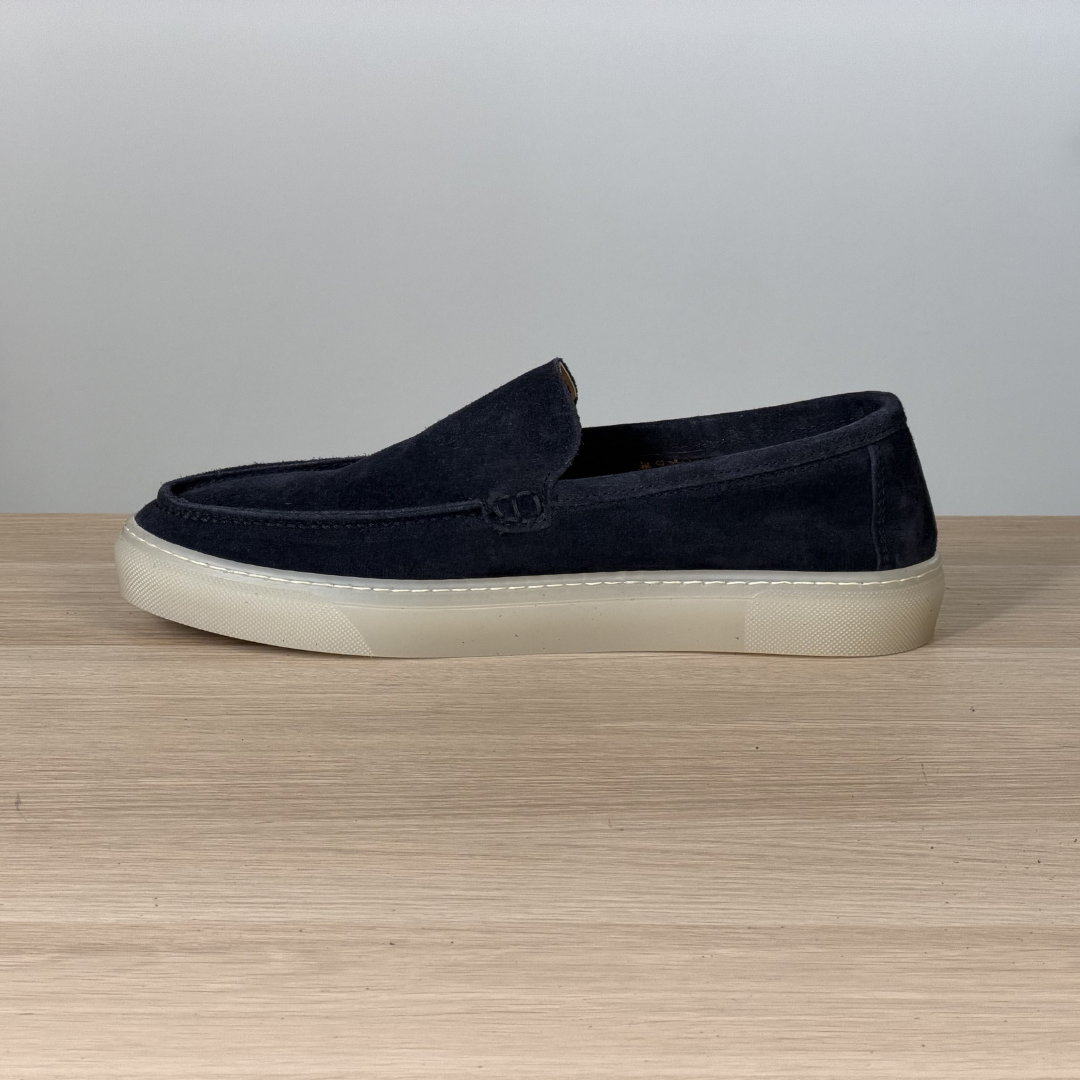 Mocassino con suola bassa in gomma trasparente - Camoscio Blu