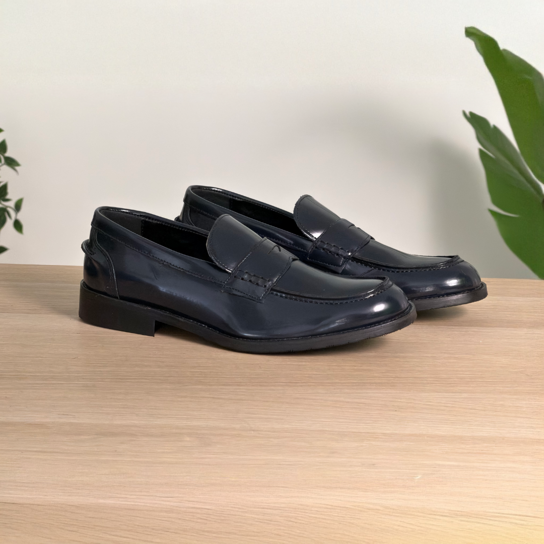 Mocassino classico in pelle lucida e suola in cuoio - Blu