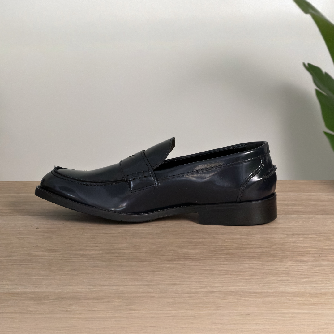 Mocassino classico in pelle lucida e suola in cuoio - Blu