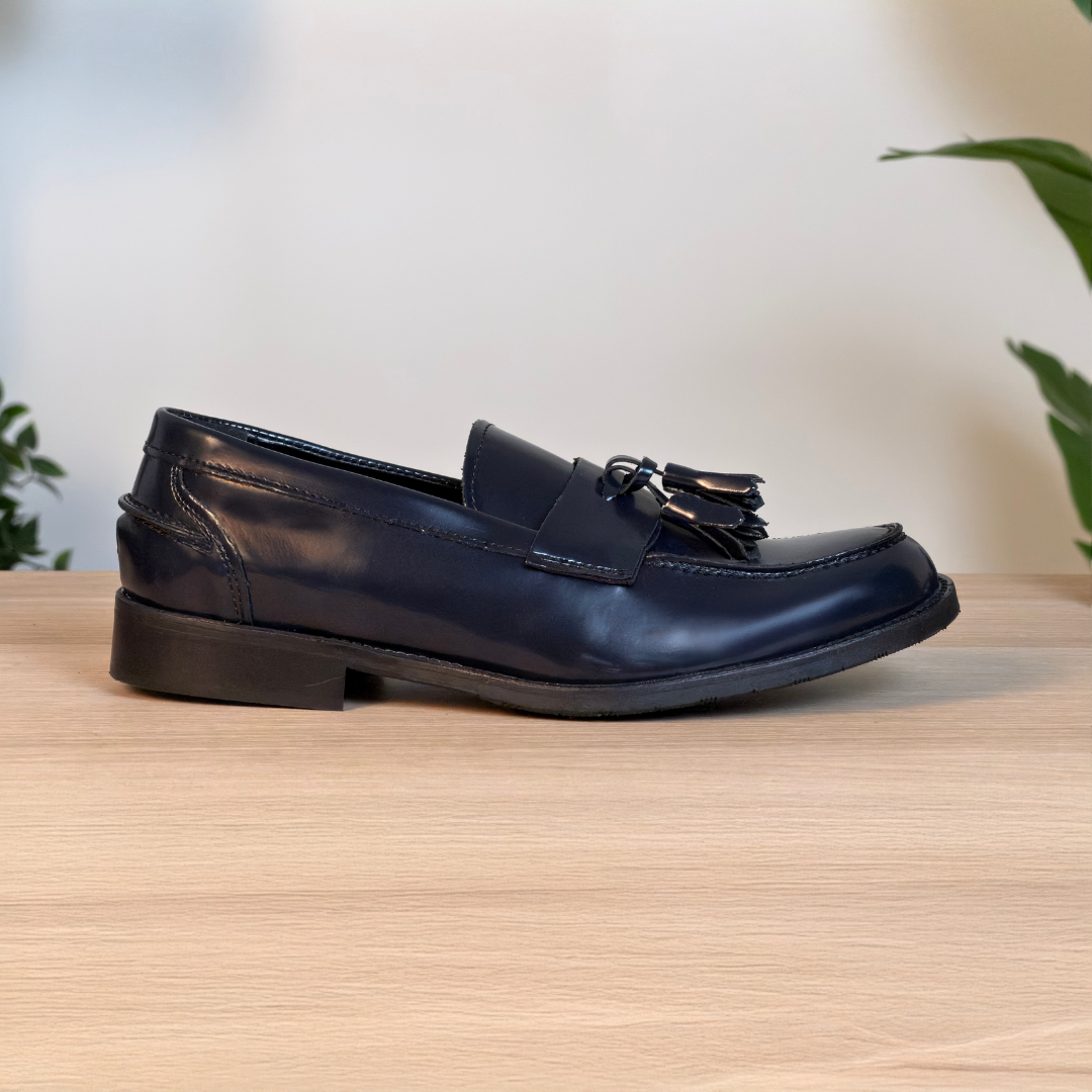 Mocassino classico in pelle lucida con nappine - Blu