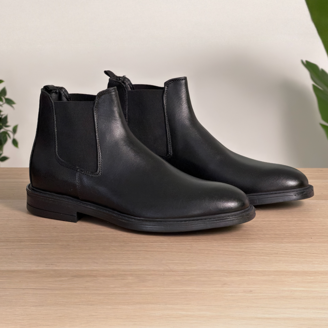 Stivaletto Chelsea in pelle di vitello liscia - Nero