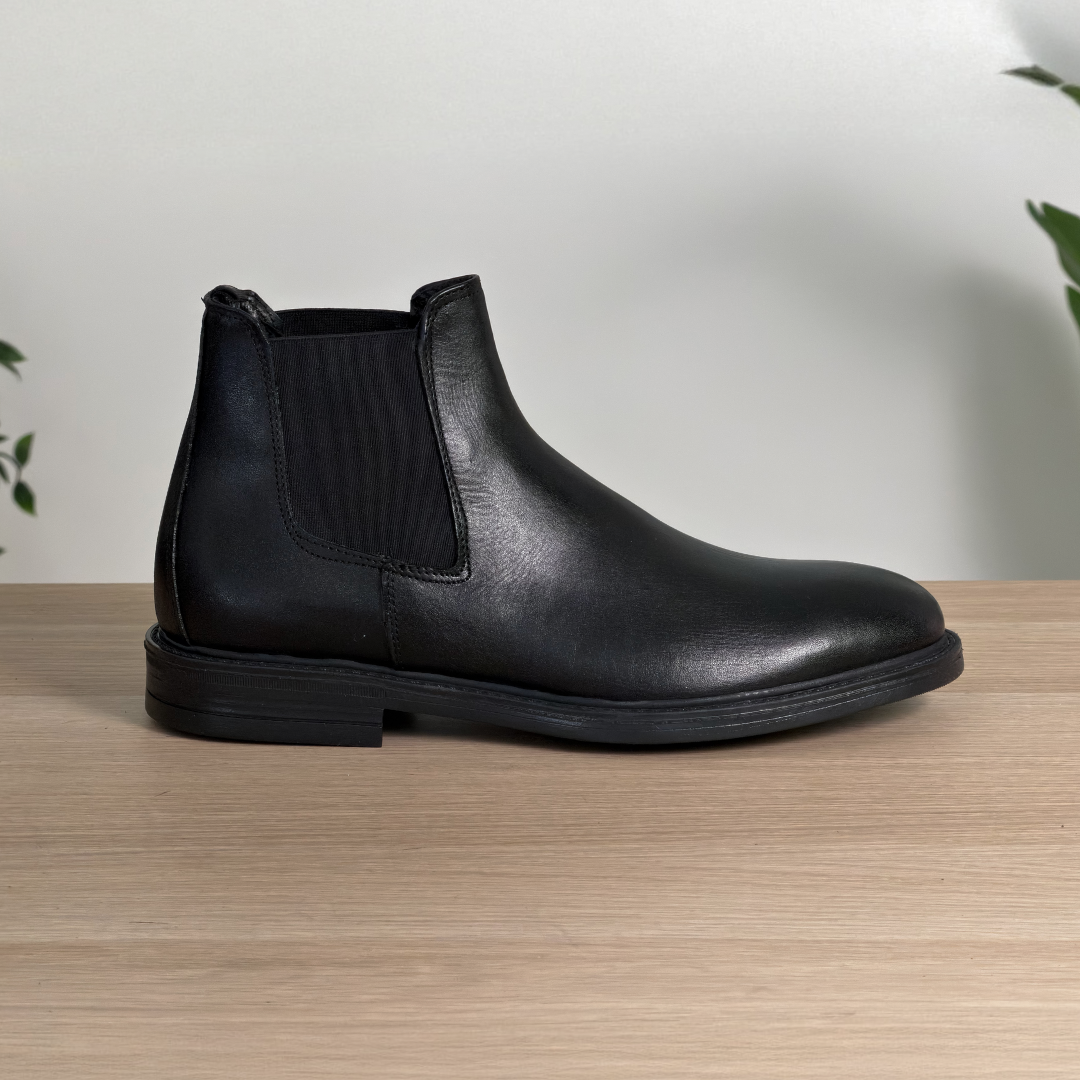 Stivaletto Chelsea in pelle di vitello liscia - Nero