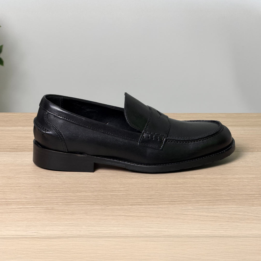 Mocassino classico in pelle e suola in cuoio - Nero