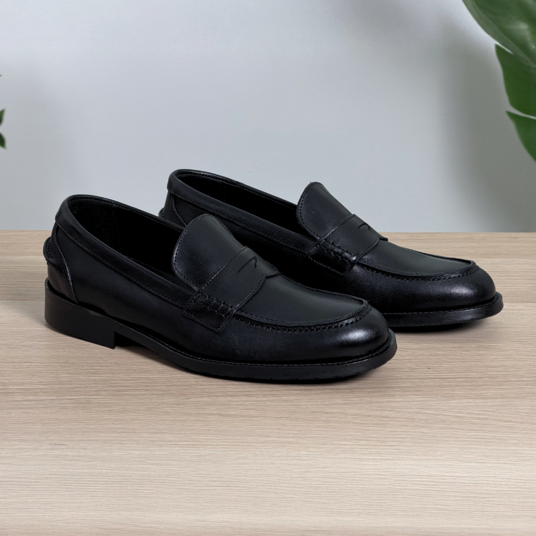 Mocassino classico in pelle e suola in cuoio - Nero