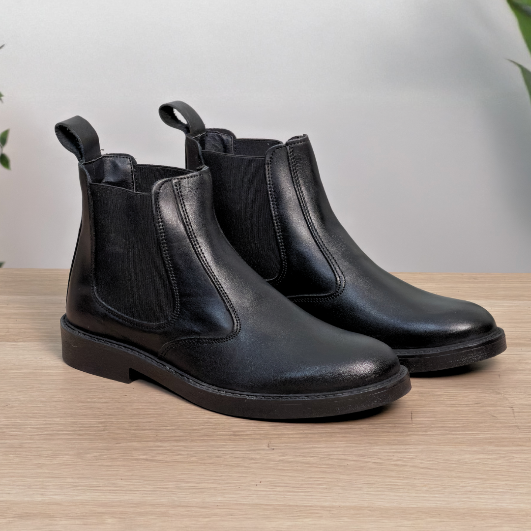 Stivaletto Chelsea punta tonda in pelle di vitello liscia - Nero