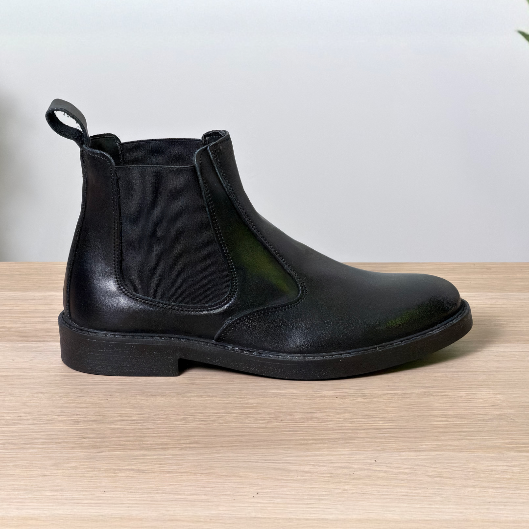 Stivaletto Chelsea punta tonda in pelle di vitello liscia - Nero