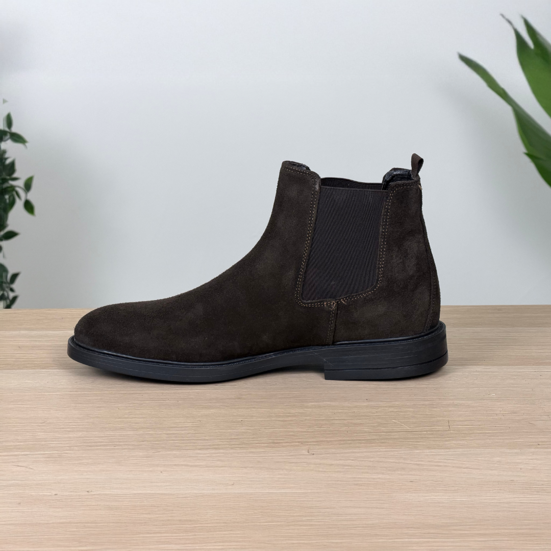 Stivaletto Chelsea in pelle di vitello scamosciata - Testa di Moro