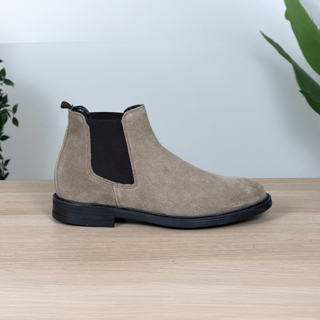 Stivaletto Chelsea in pelle di vitello scamosciata - Taupe