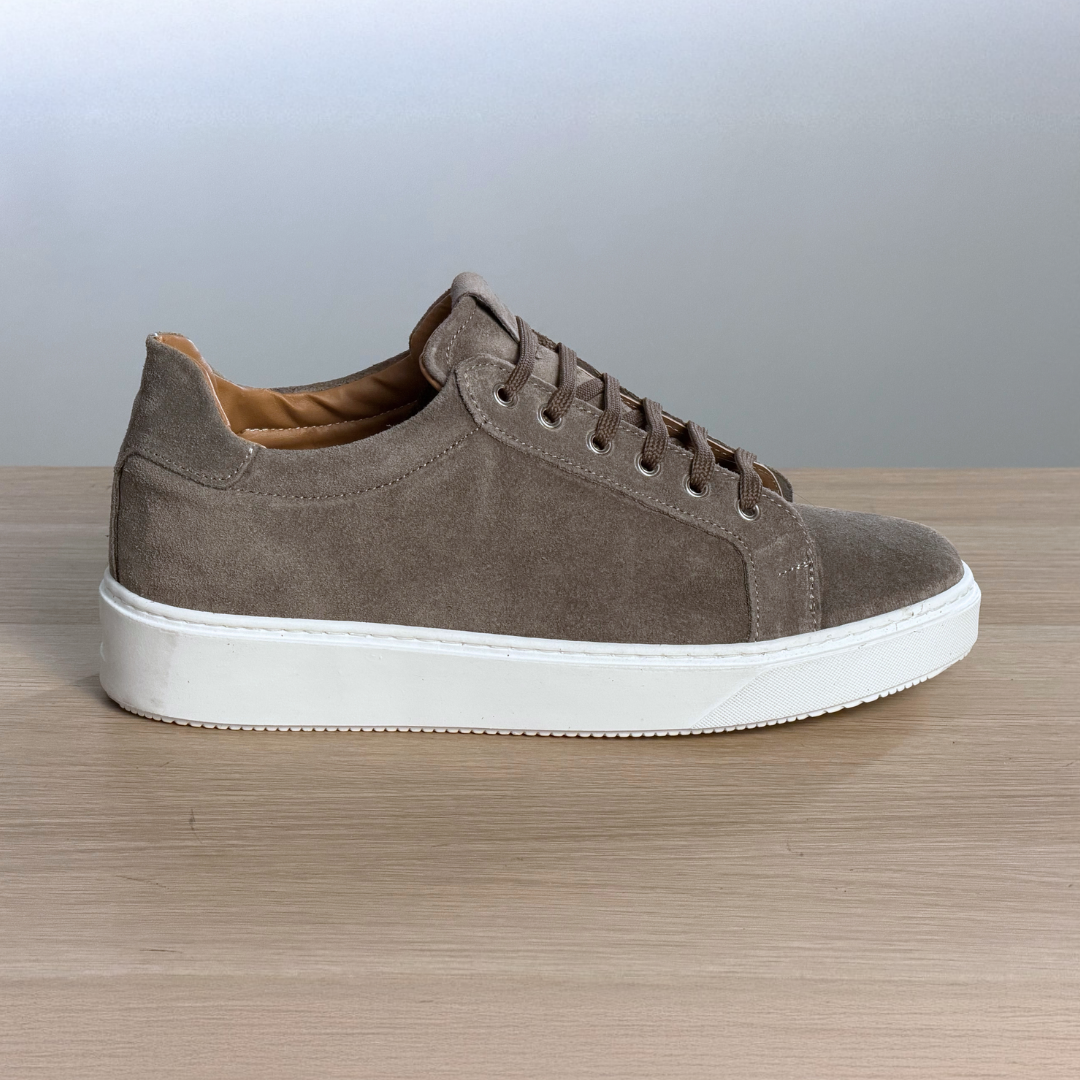 Sneakers in camoscio - Tortora