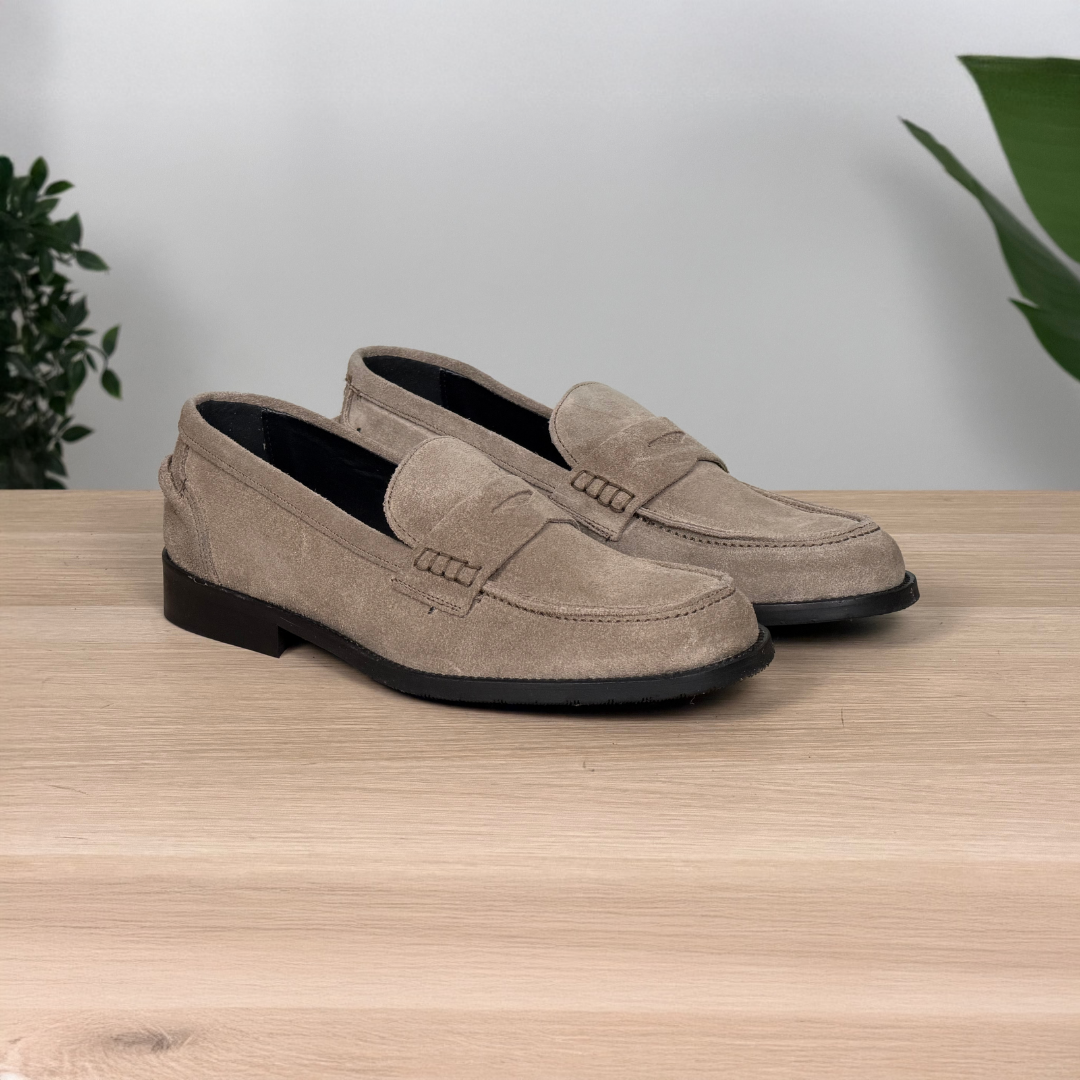 Mocassino classico suola in cuoio - Camoscio Tortora