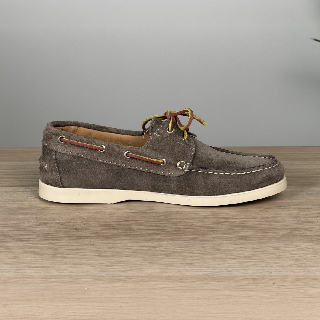 Mocassino da barca in camoscio - Tortora