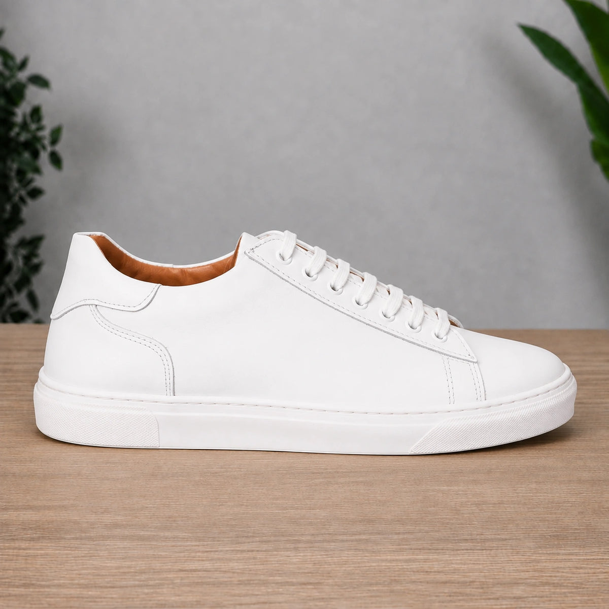 Sneakers in pelle suola bassa - Bianco