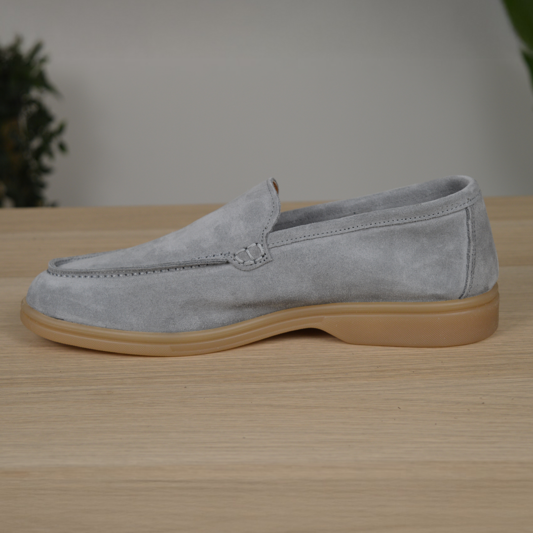 Mocassino con suola bassa in gomma - Camoscio Grigio