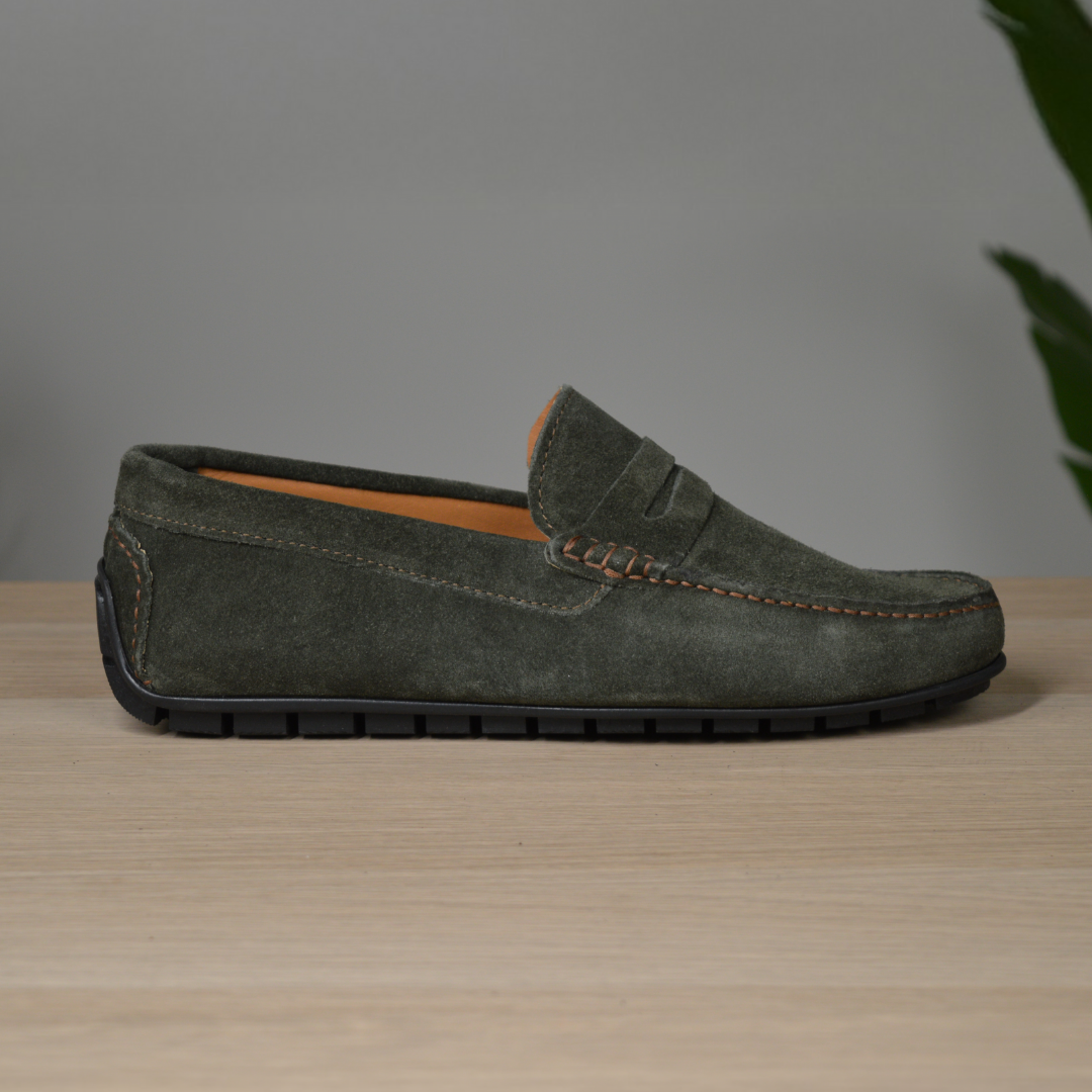 Mocassino con bendina e suola con gommini - Camoscio Verde