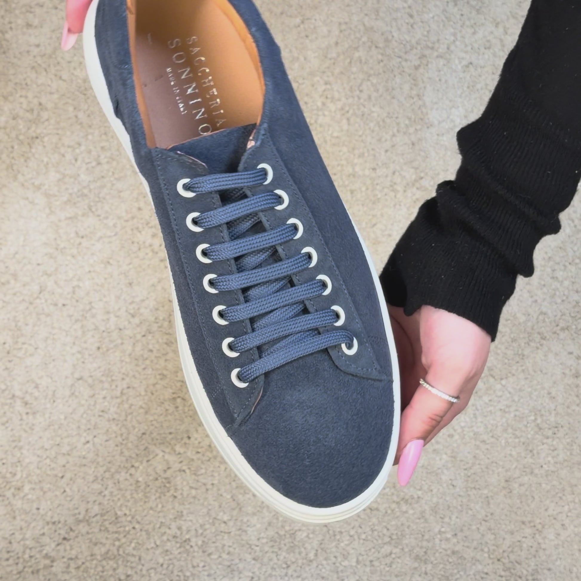 Sneakers in pelle di camoscio - Jeans