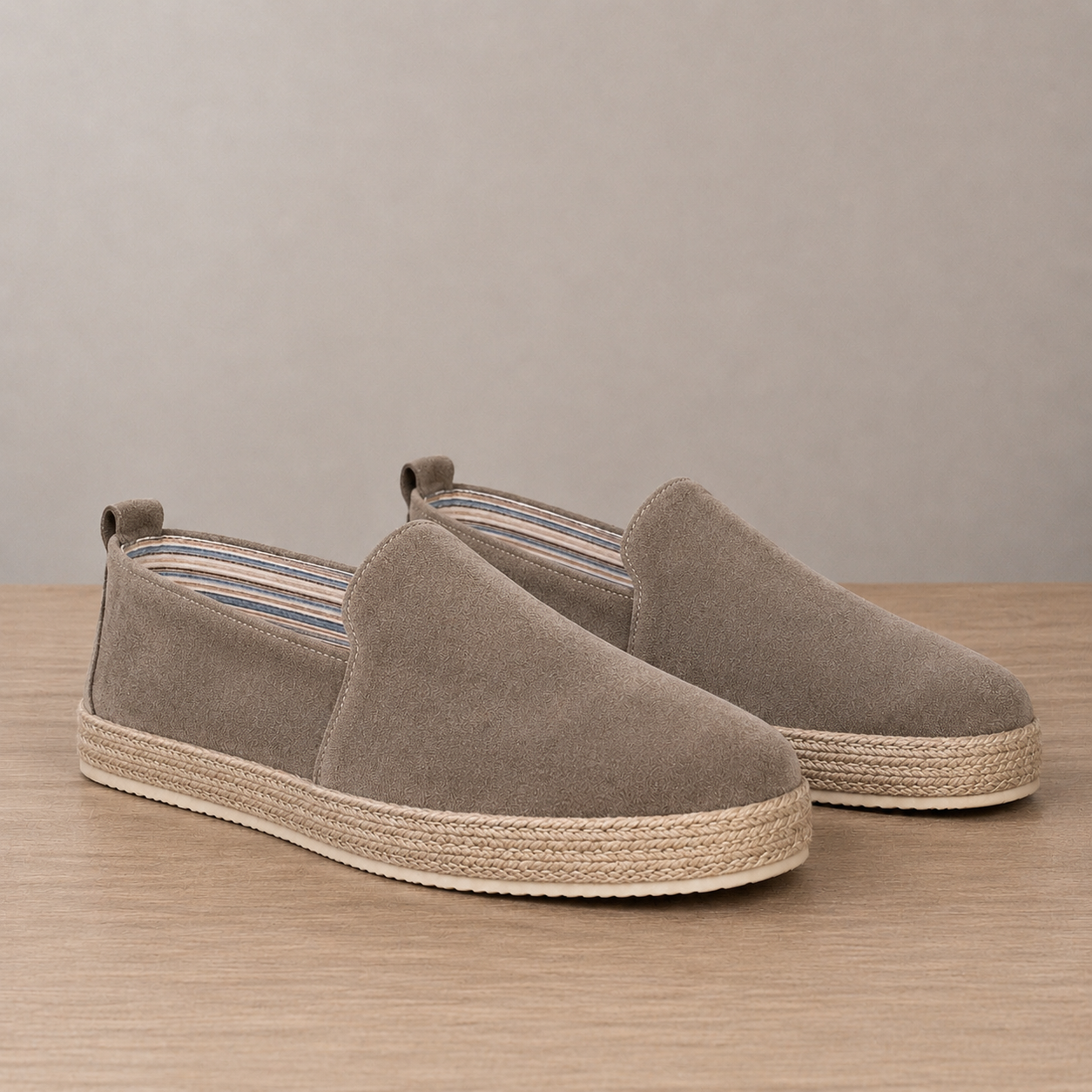 Espadrillas leggere in camoscio - Tortora